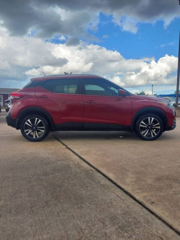 2020 Nissan Kicks SV