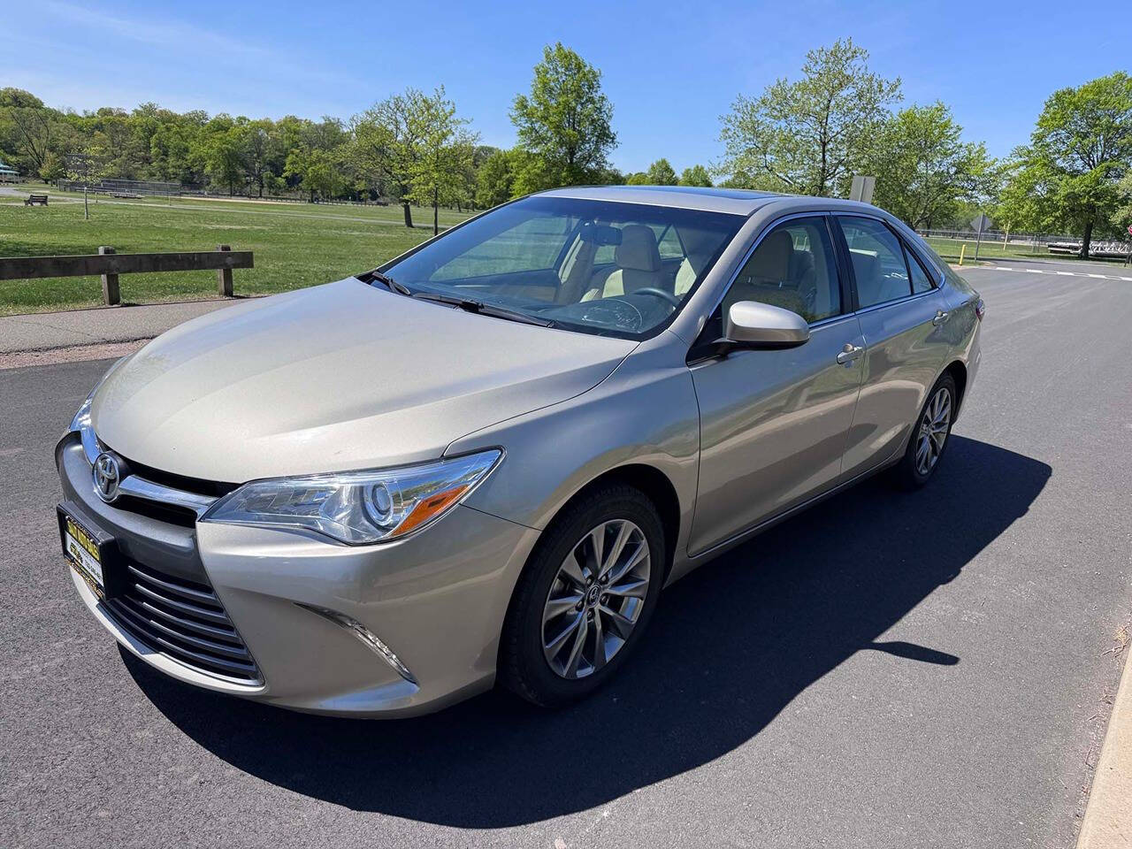 2015 Toyota Camry 26