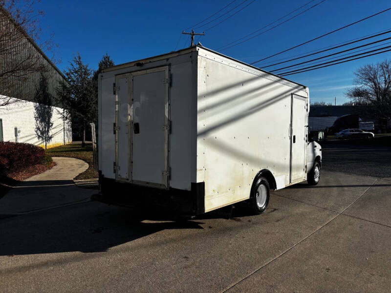 2018 Ford E-Series Cutaway Base photo 7