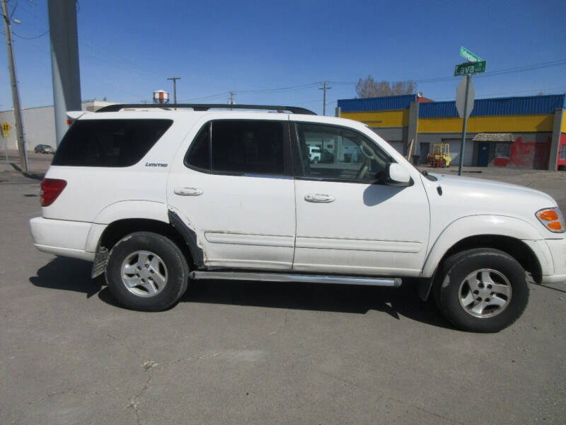 2002 Toyota Sequoia Limited photo 9