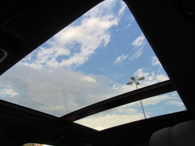 2022 Land Rover Range Rover P400 HSE Westminster Edition