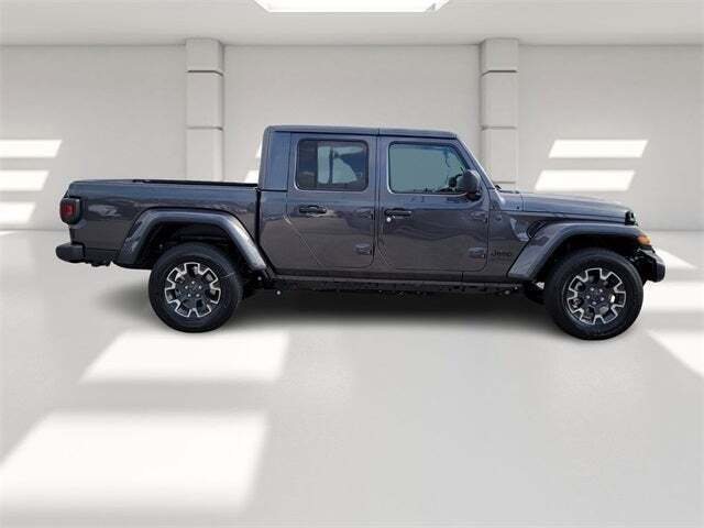2024 Jeep Gladiator