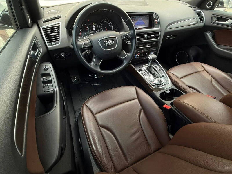 2017 Audi Q5 2.0T quattro Premium Plus