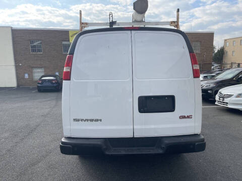 2018 GMC Savana 2500