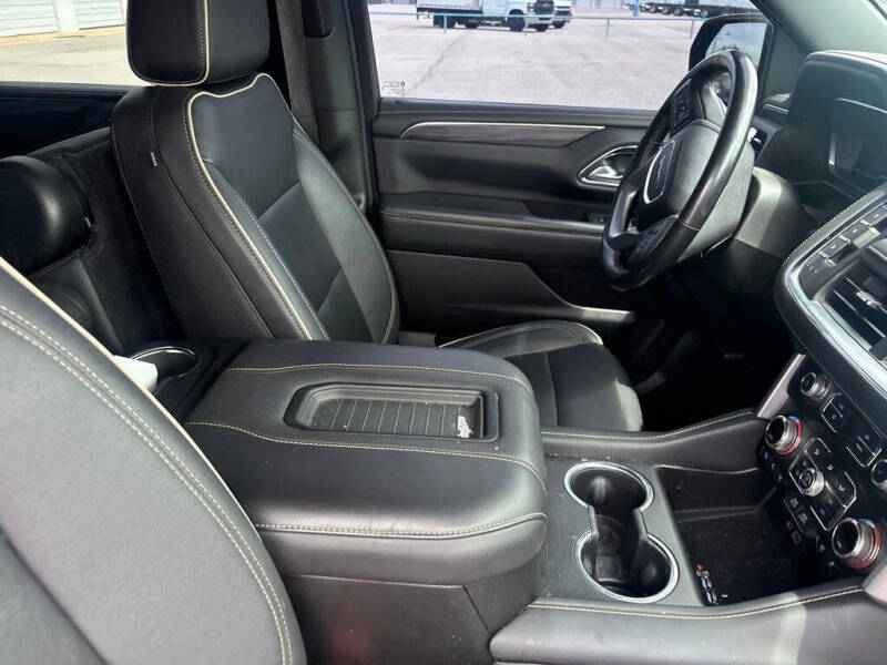 2022 GMC Yukon SLT