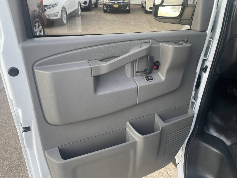 2020 GMC Savana 2500