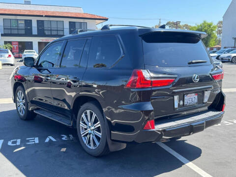 2016 Lexus LX 570