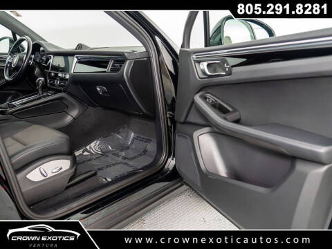 2023 Porsche Macan T