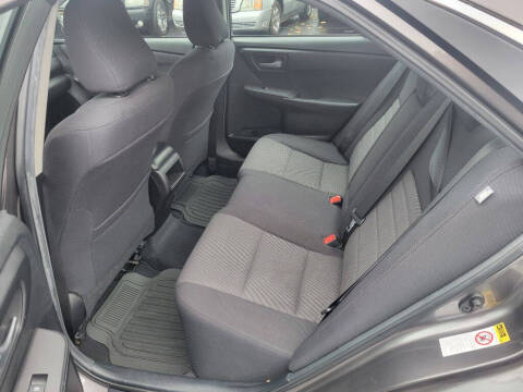 2015 Toyota Camry LE