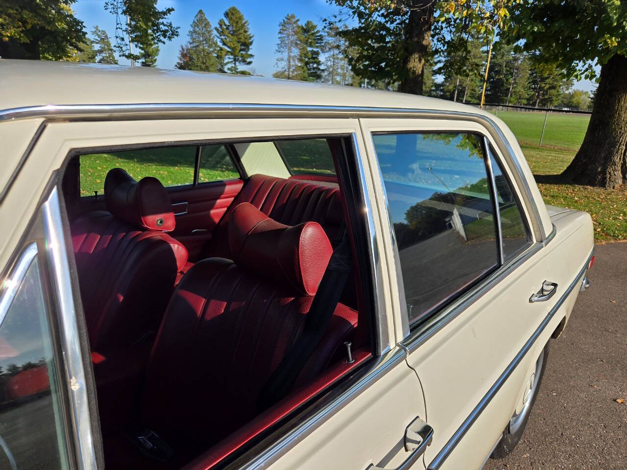 1972 Mercedes-Benz 220 86