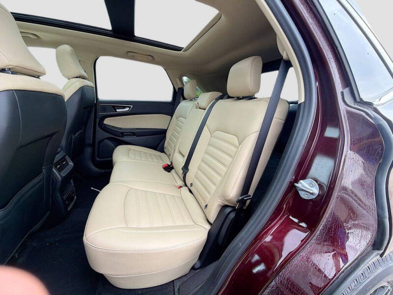 2022 Ford Edge SEL