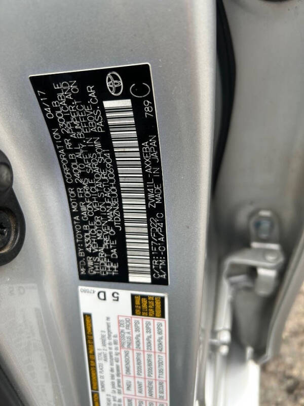 2017 Toyota Prius Three