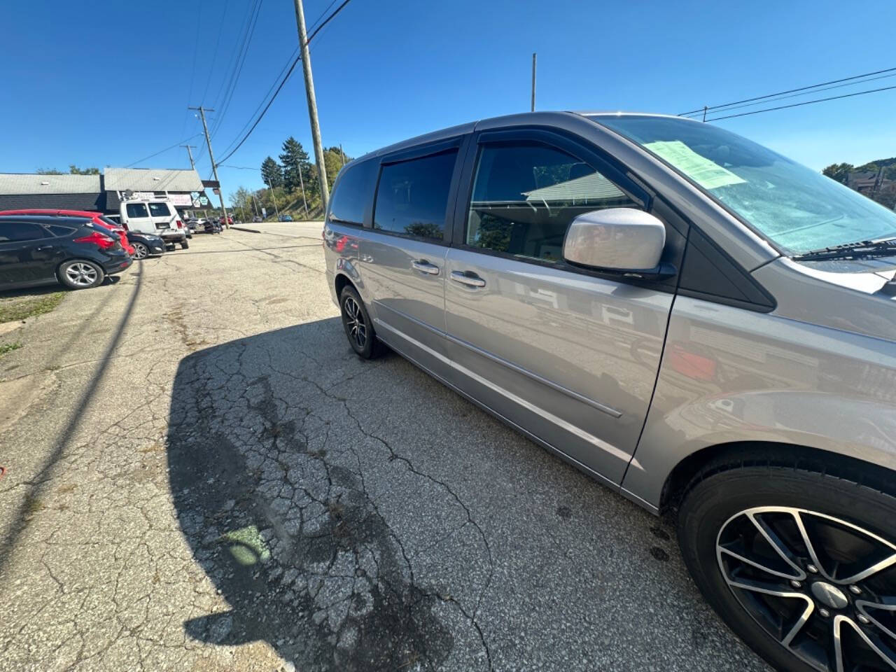 2014 Dodge Grand Caravan for sale at 2k Auto in Jeannette, PA