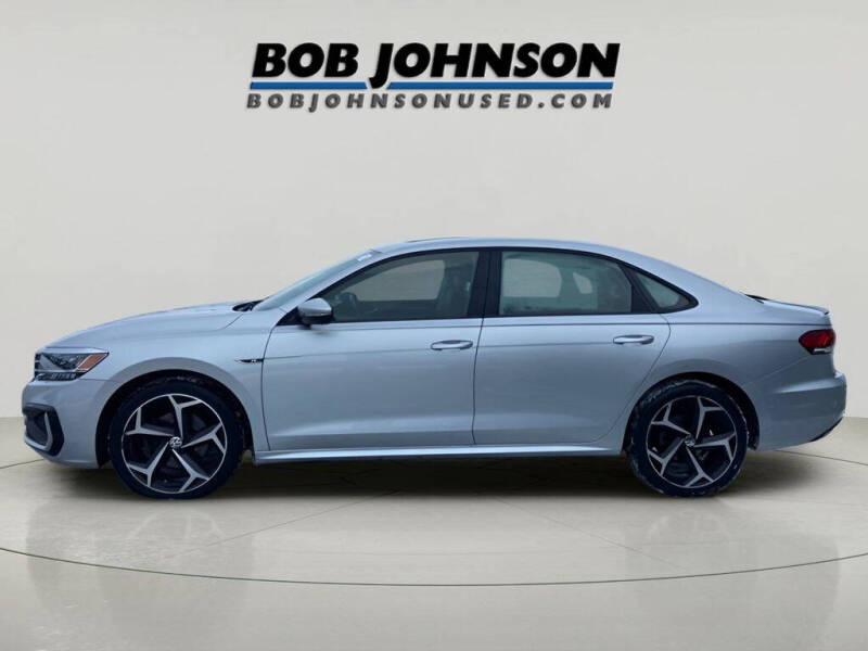 2020 Volkswagen Passat R-Line