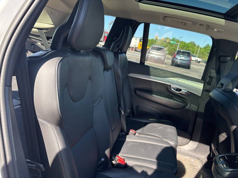 2023 Volvo XC90 B5 Core