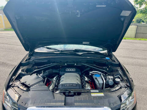 2012 Audi Q5 3.2 quattro Premium Plus