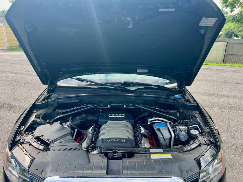 2012 Audi Q5 3.2 quattro Premium Plus