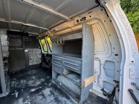2010 Ford E-Series E-250