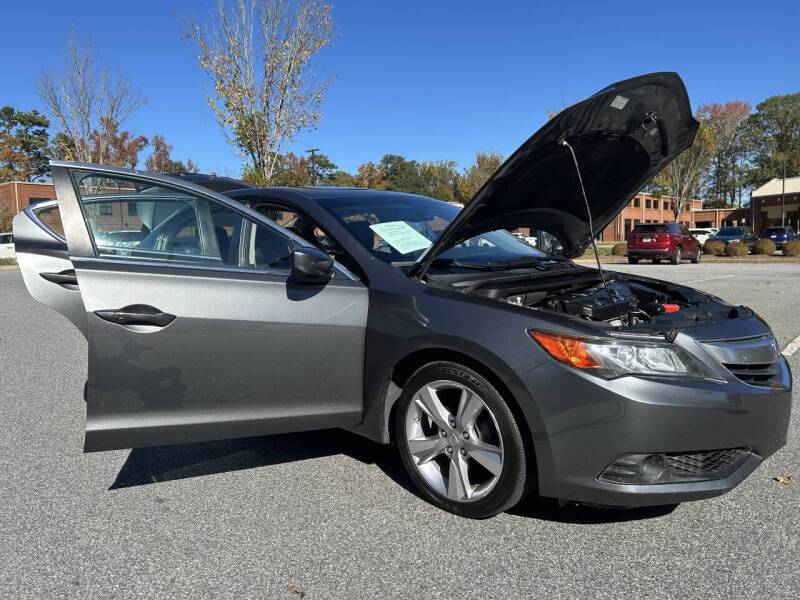2013 Acura ILX 2.0L w/Tech