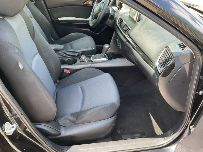 2016 Mazda MAZDA3 i Sport