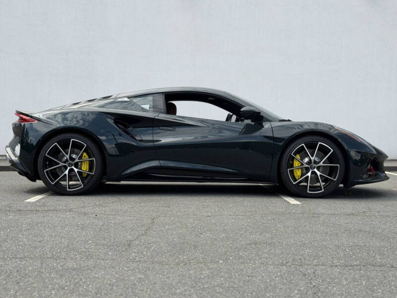 2025 Lotus Emira V6 Base