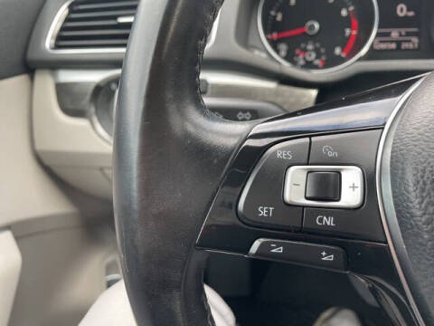 2017 Volkswagen Passat 1.8T SE