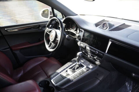 2020 Porsche Macan S