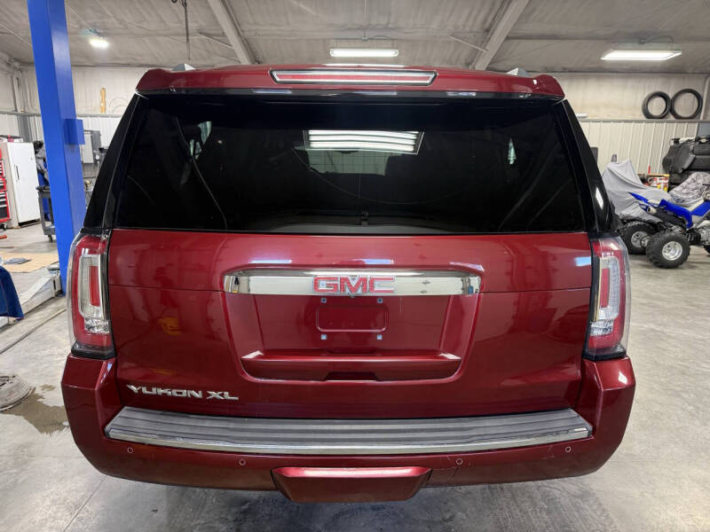 2017 GMC Yukon XL Denali