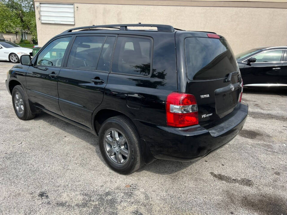 2005 Toyota Highlander for sale at Mr.C's AutoMart in Midlothian, IL