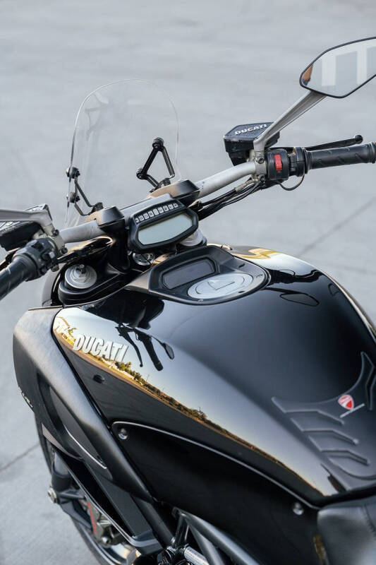 2011 Ducati Diavel