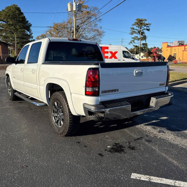 2007 GMC Sierra 1500 Classic Denali