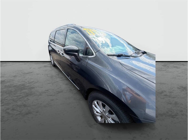 2018 Chrysler Pacifica Touring L