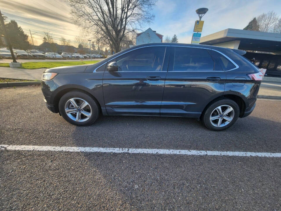 2021 Ford Edge SEL's photo