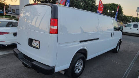 2021 Chevrolet Express 2500
