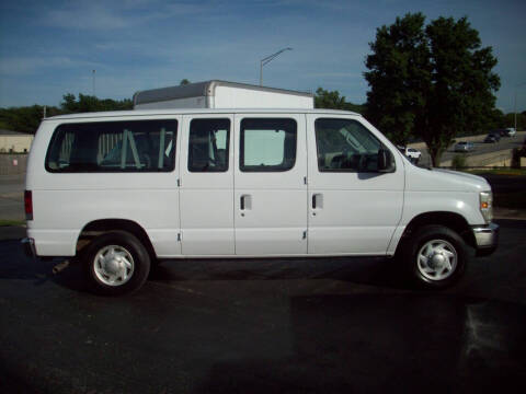 2009 Ford E-Series E-150 XLT