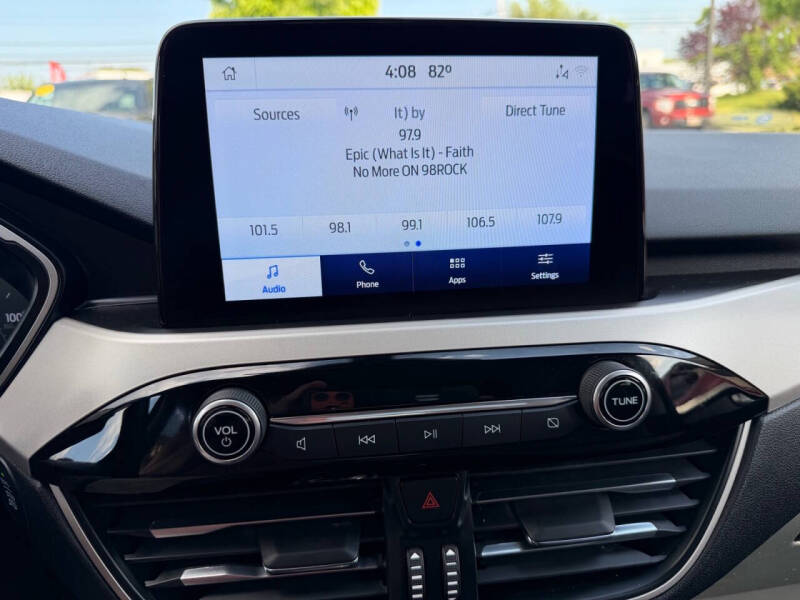 2020 Ford Escape SE