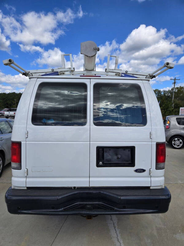 2008 Ford E-Series Econoline Van Commercial photo 5