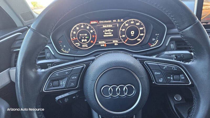 2017 Audi A4 2.0T quattro Prestige