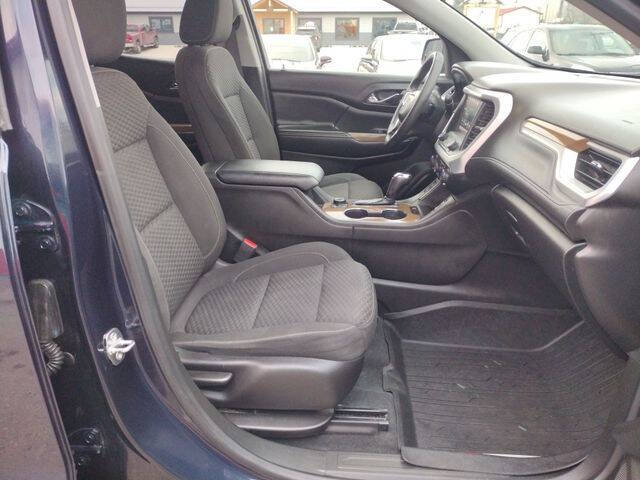 2017 GMC Acadia SLE-2