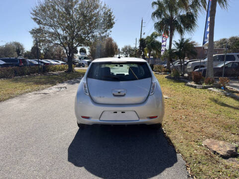 2014 Nissan LEAF S
