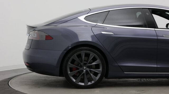 2020 Tesla Model S Performance