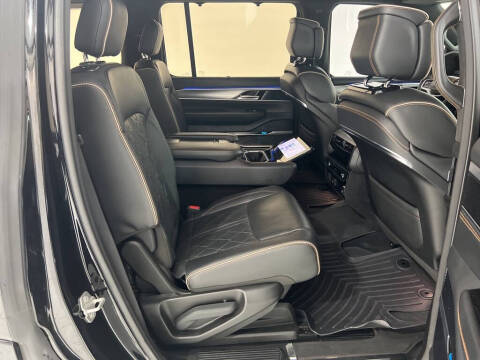 2023 Jeep Grand Wagoneer Series III