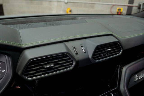 2022 Lamborghini Urus