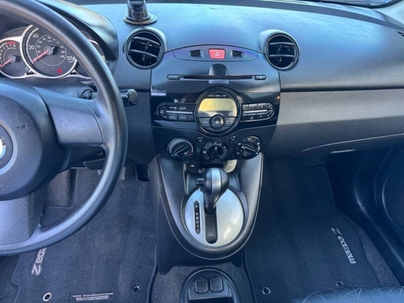 2014 Mazda MAZDA2 Sport