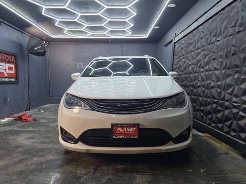 2019 Chrysler Pacifica Hybrid Touring L 35th Anniversary