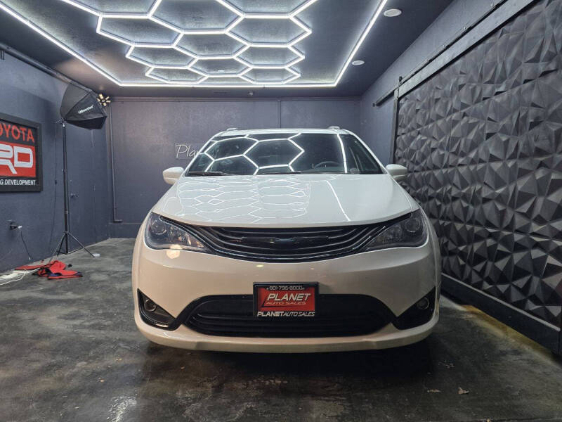 2019 Chrysler Pacifica Hybrid Touring L 35th Anniversary
