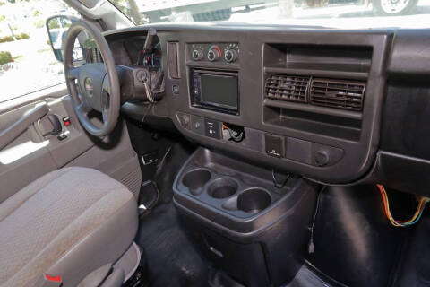 2017 GMC Savana 2500