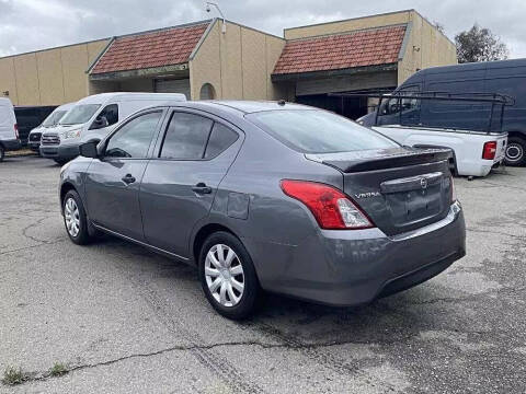 2017 Nissan Versa 1.6 S