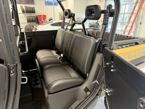 2025 Segway UT10 CREW