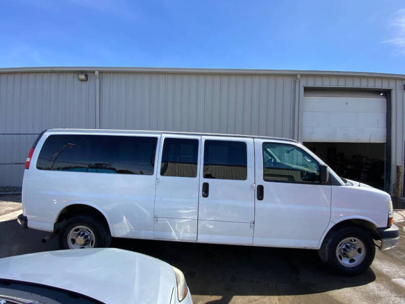 2013 Chevrolet Express LT 3500